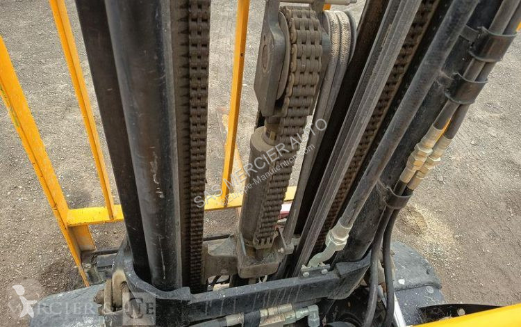 Empilhador elevador Hyster chariot mat