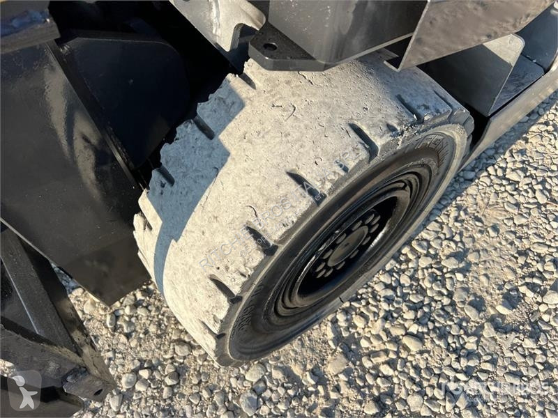 Carretilla elevadora Nissan QX25 2500 kg...