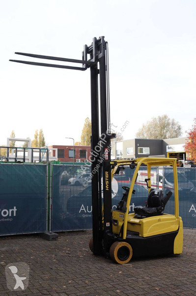 Chariot élévateur Hyster MWB