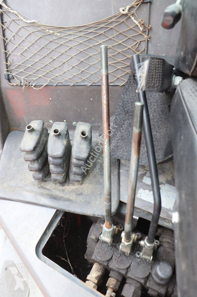 رافعة شوكية Manitou MC 30