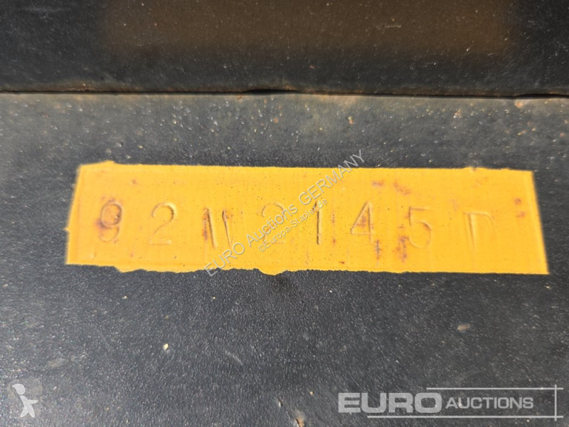 رافعة شوكية Caterpillar V130