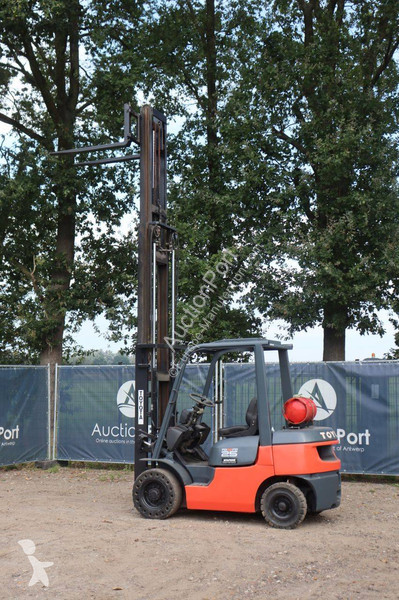 Навантажувач вилковий Toyota 42-7FGF25