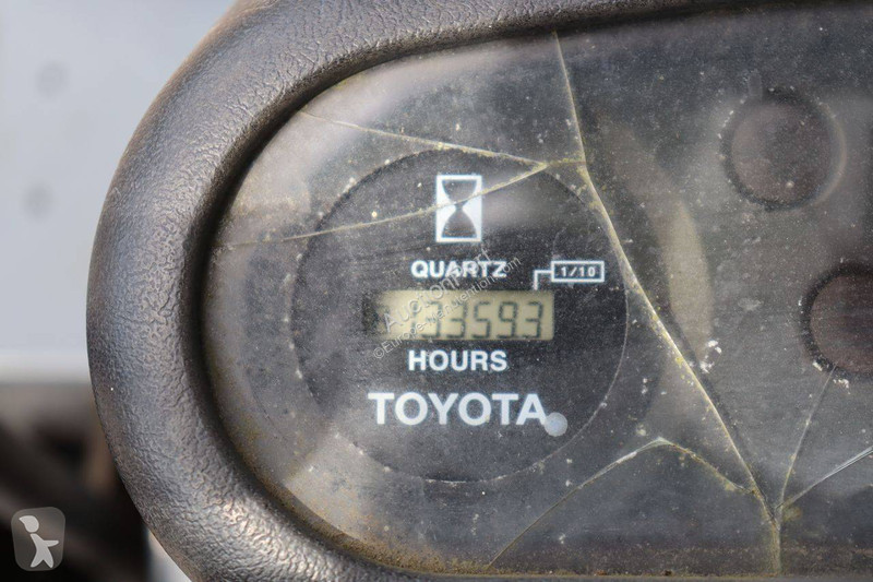 Навантажувач вилковий Toyota 42-6FGF25