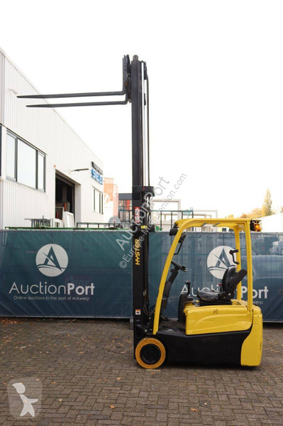 Chariot élévateur Hyster MWB