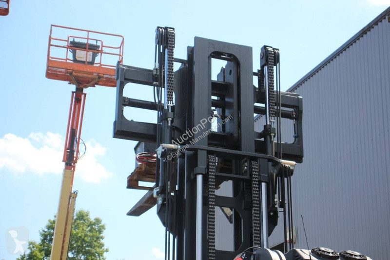 Forklift