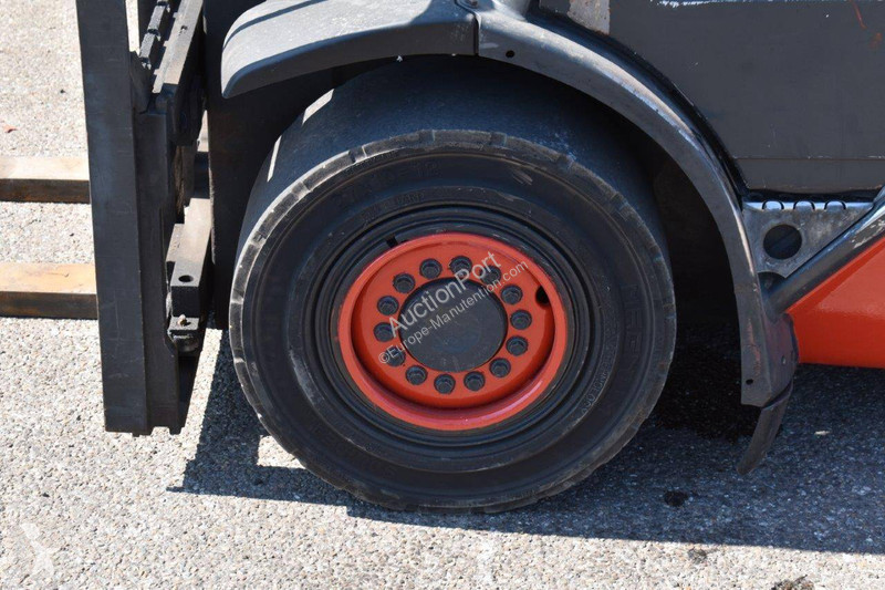 Heftruck Linde T-02