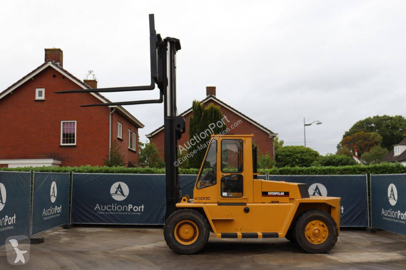 Heftruck Caterpillar V300C