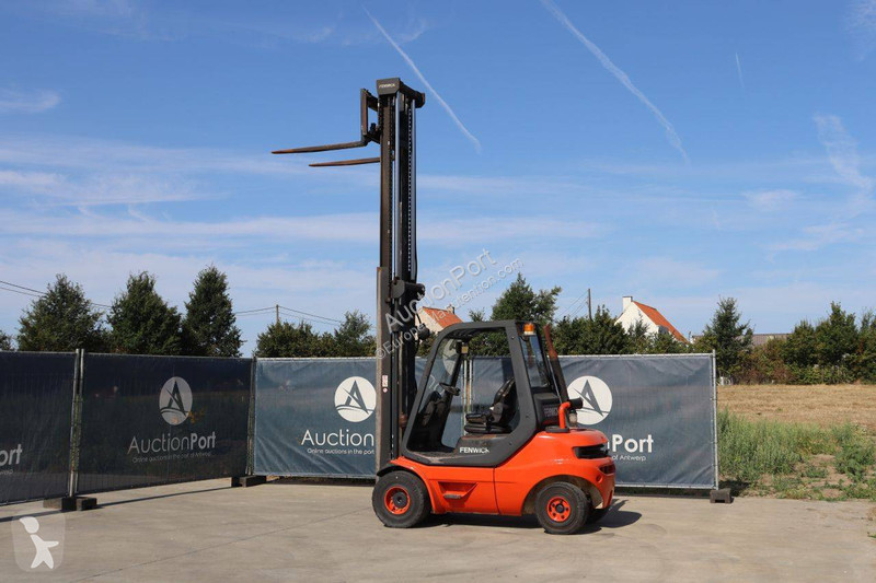 Vysokozdvižný vozík Linde D-03