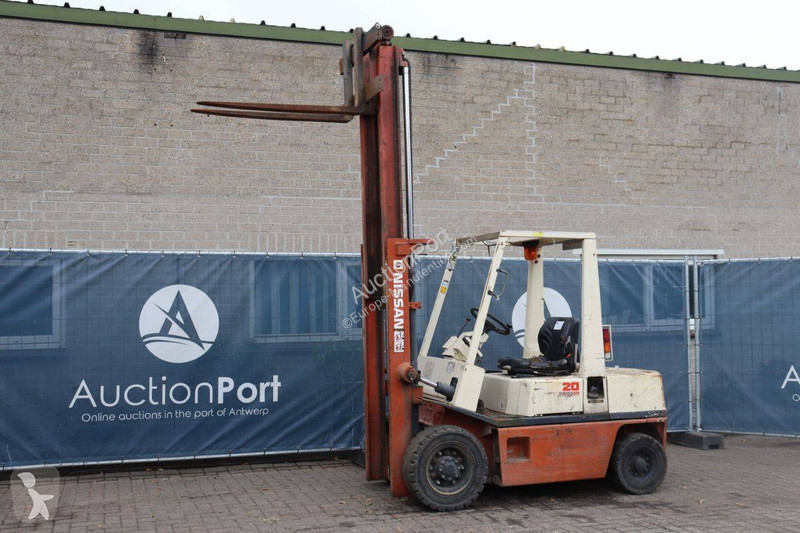 Chariot élévateur Nissan EH02A25