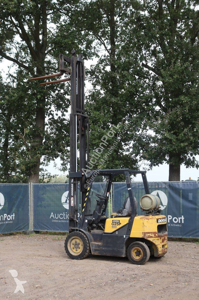 Навантажувач вилковий Daewoo G25P