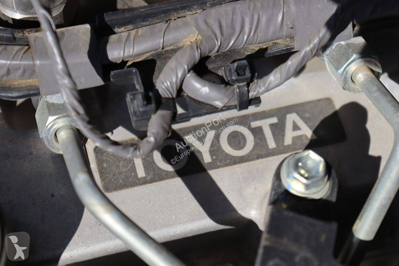 Carretilla elevadora Toyota 02-8FD15