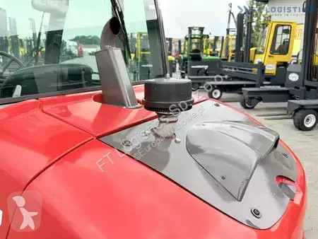 Автопогрузчик Manitou