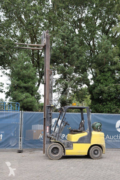 Hyundai 33L-7A Forklift