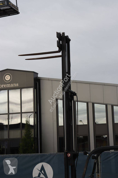 Chariot élévateur Linde H16