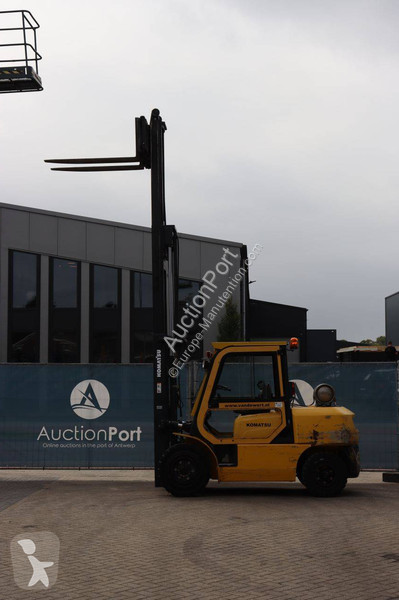 Chariot élévateur Komatsu FG401-7