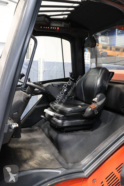 Chariot élévateur Linde T-02