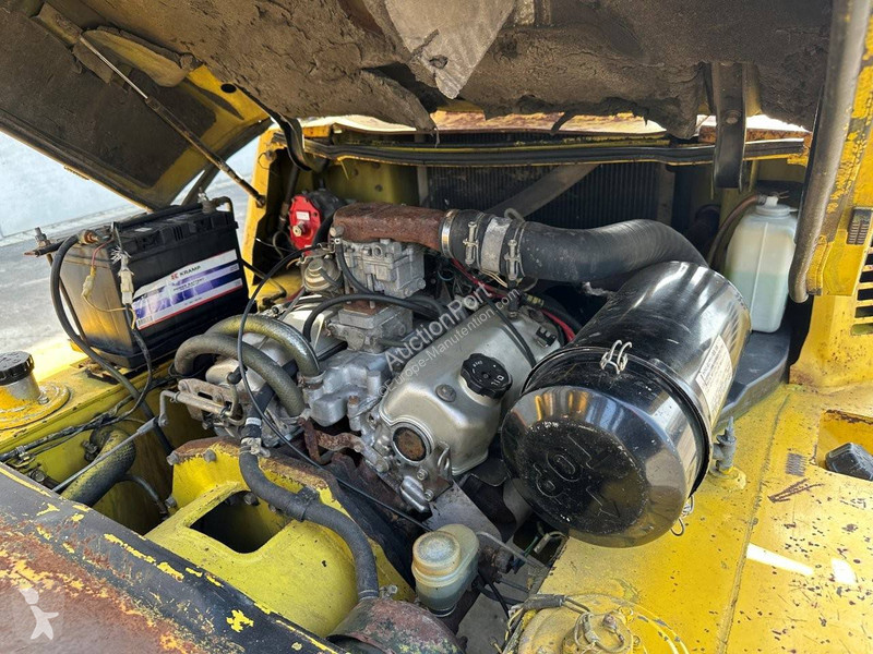 Кар Mitsubishi FG40