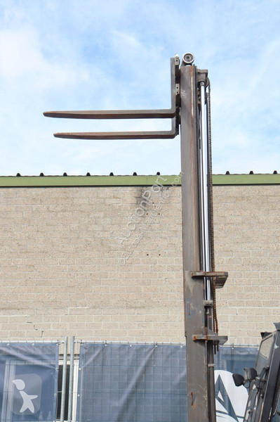 Stivuitor Caterpillar DP25