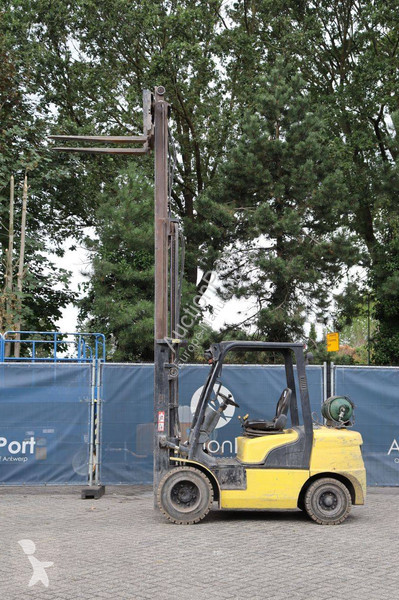 Hyundai 33L-7A Forklift