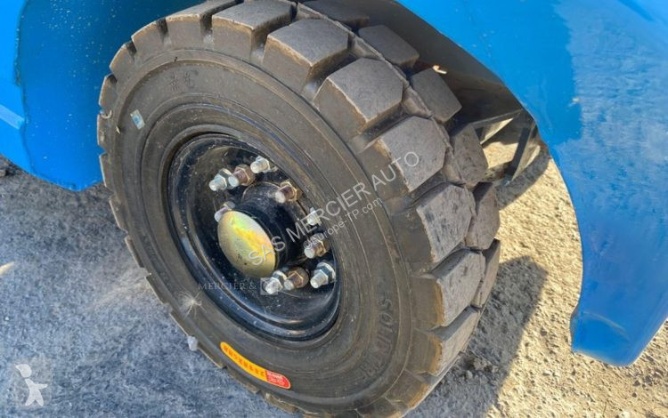 Empilhador elevador  chariot elevateur frontal...