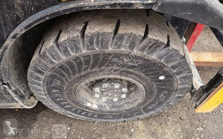 Empilhador elevador Hyster chariot mat