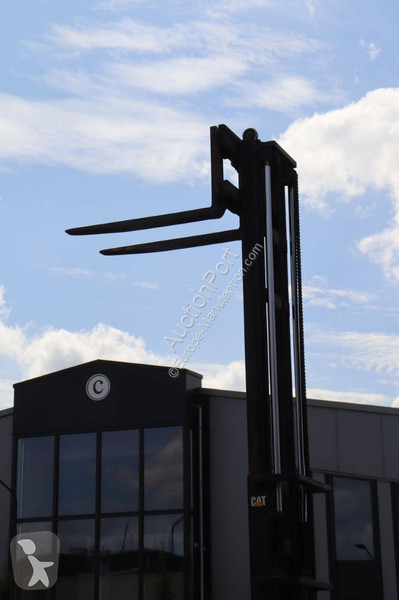 Carretilla elevadora Caterpillar DP30