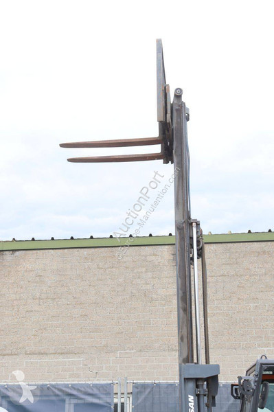 Teleskopický manipulátor Doosan D30S-5