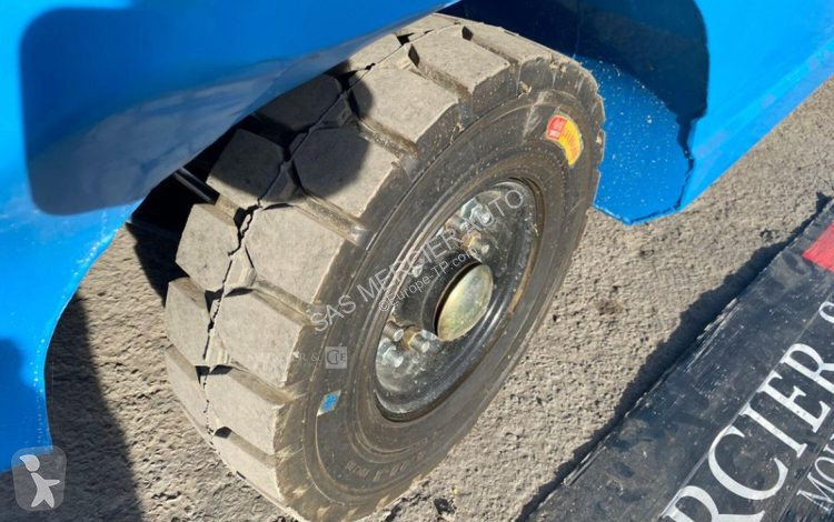 Empilhador elevador  chariot elevateur frontal...