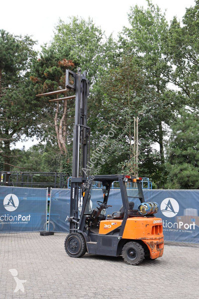 Doosan G30G Forklift
