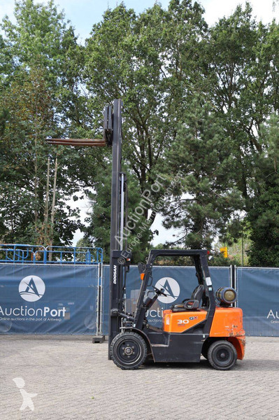 Doosan G30G Forklift
