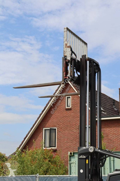 Stivuitor Linde E25