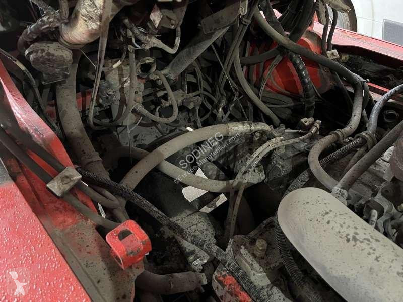 رافعة شوكية Manitou (6T / 4m)