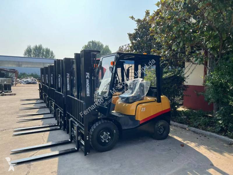 Carretilla elevadora Mitsubishi CPCD25 DUPLEX