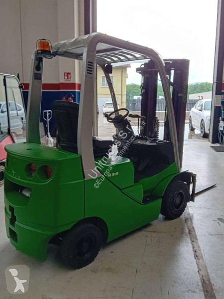 Кар Cesab M315D