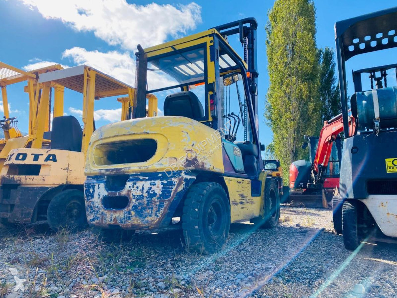 رافعة شوكية Komatsu  Chariot élévateur diesel...