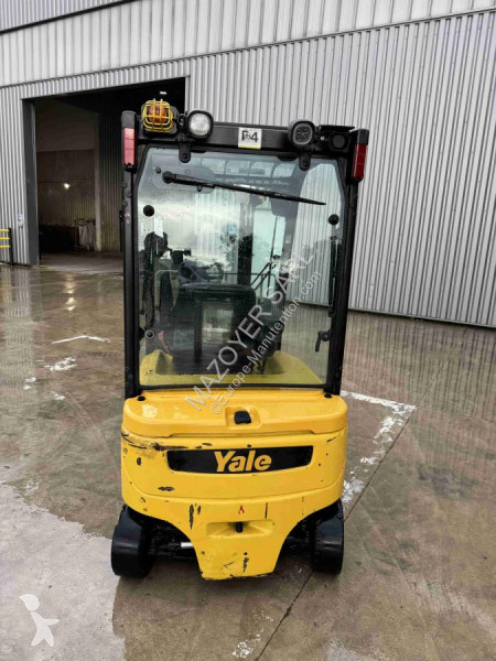 Chariot élévateur Yale  ERP20VF