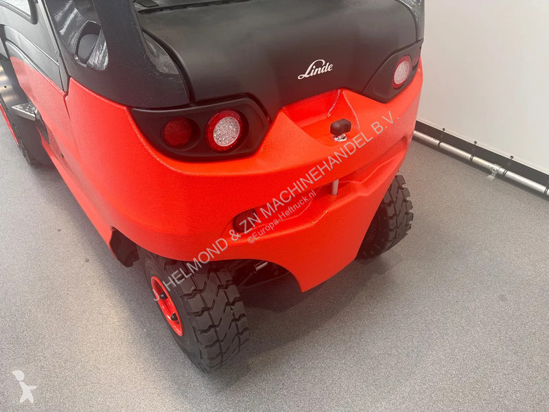 Chariot élévateur Linde 388 E 50 HL-01/600 DEMO