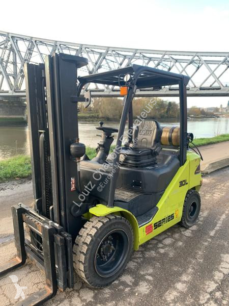 Chariot élévateur Clark  S30L