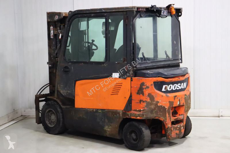 Heftruck Doosan B35X-7