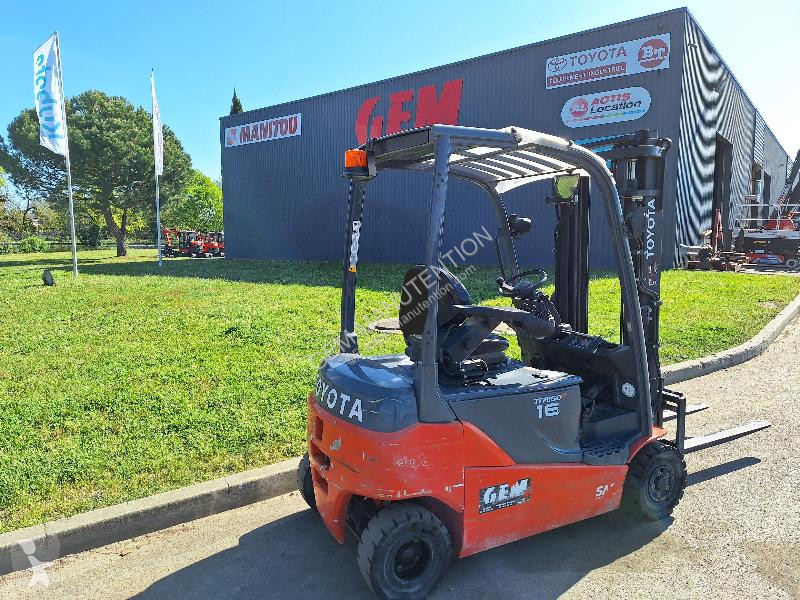Chariot élévateur Toyota 8FBM16T