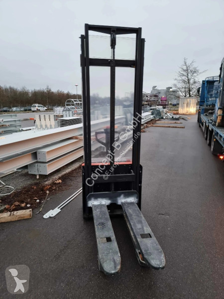Gerbeur Toyota BT SHE100