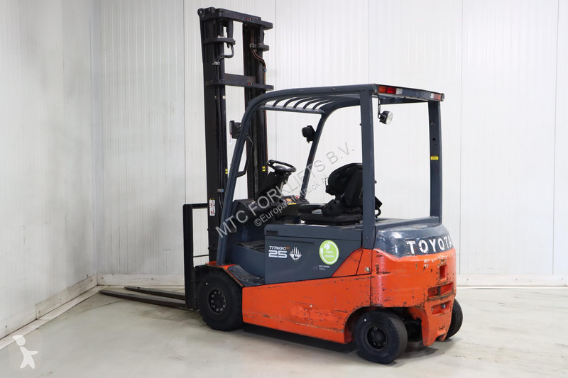 Heftruck Toyota 8FBMT25