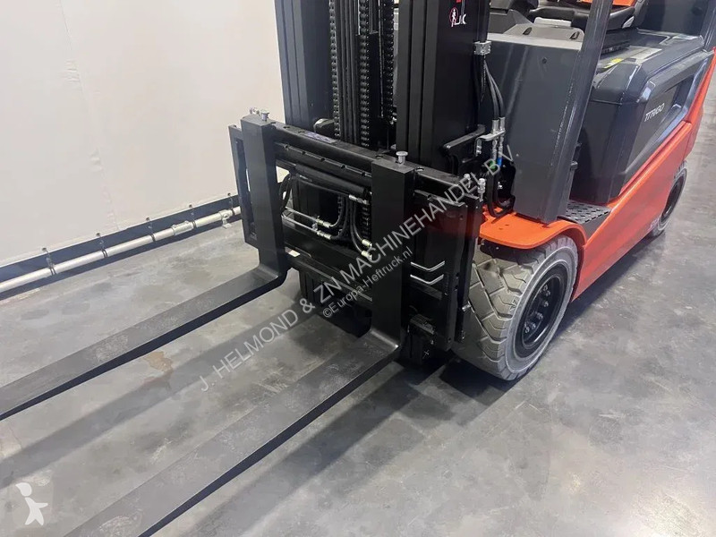 Heftruck Toyota 9 FMBK 30 T ONGEBRUIKT