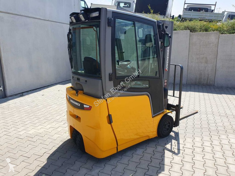 Stivuitor Jungheinrich EFG 215 / Triplex:...