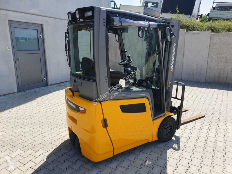 Stivuitor Jungheinrich EFG 215 / Triplex:...