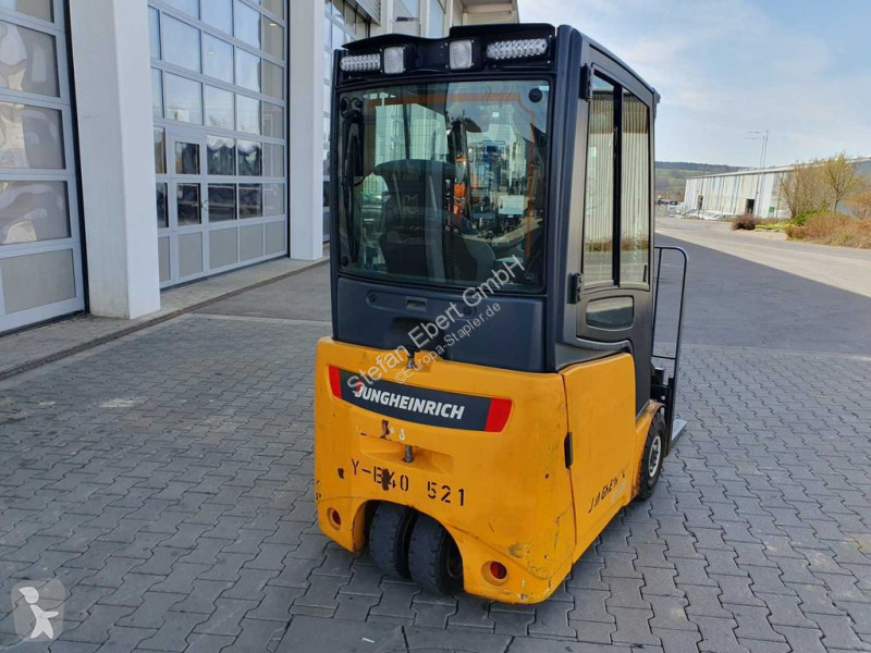 Stivuitor Jungheinrich EFG 215 / Triplex:...
