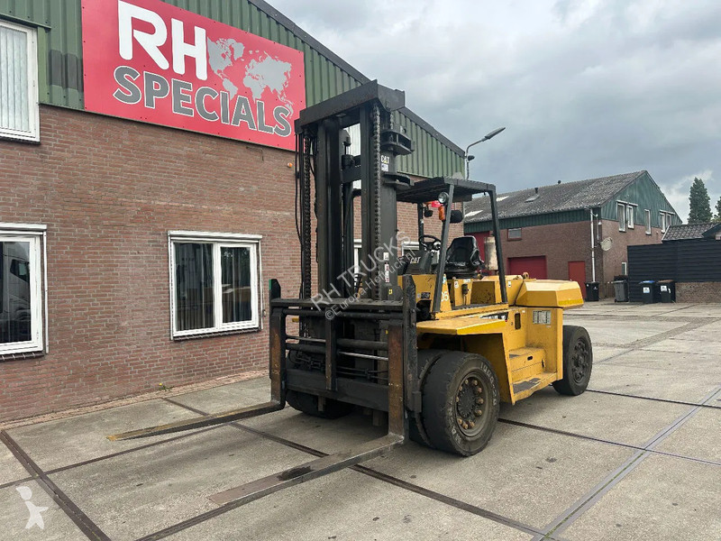 Heftruck Caterpillar DP100 VORKVERSTELLERS...