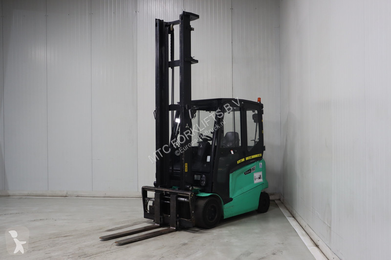 Heftruck Mitsubishi FB30N