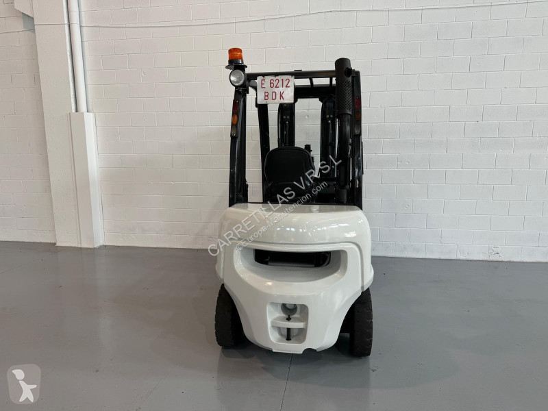 رافعة شوكية Nissan FD02A25Q