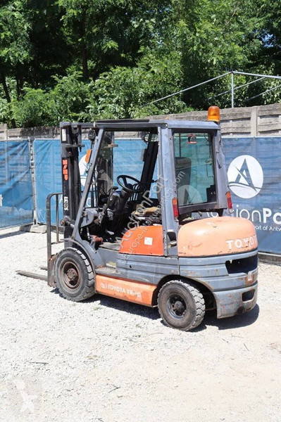 Teleskopický manipulátor Toyota 62-6FDF25